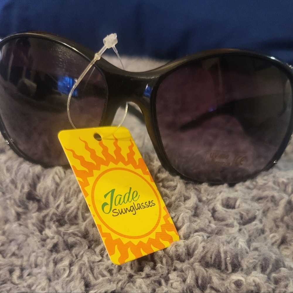 Jade Black Sunglasses